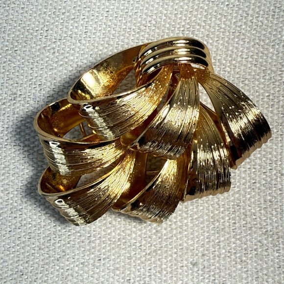 Christian Dior by Grosse Vintage 3D Ribbon Bow Brooch Dated 1964 West Germany - Picture 1 of 11